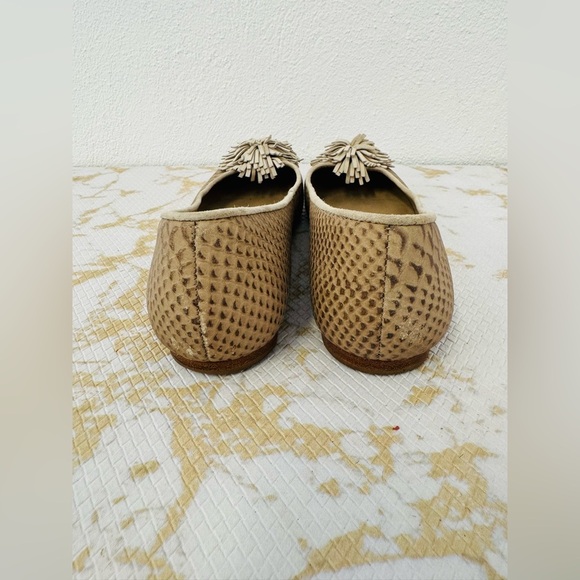 JACK ROGERS Women’s Tan Leather Shoes - Picture 4 of 6